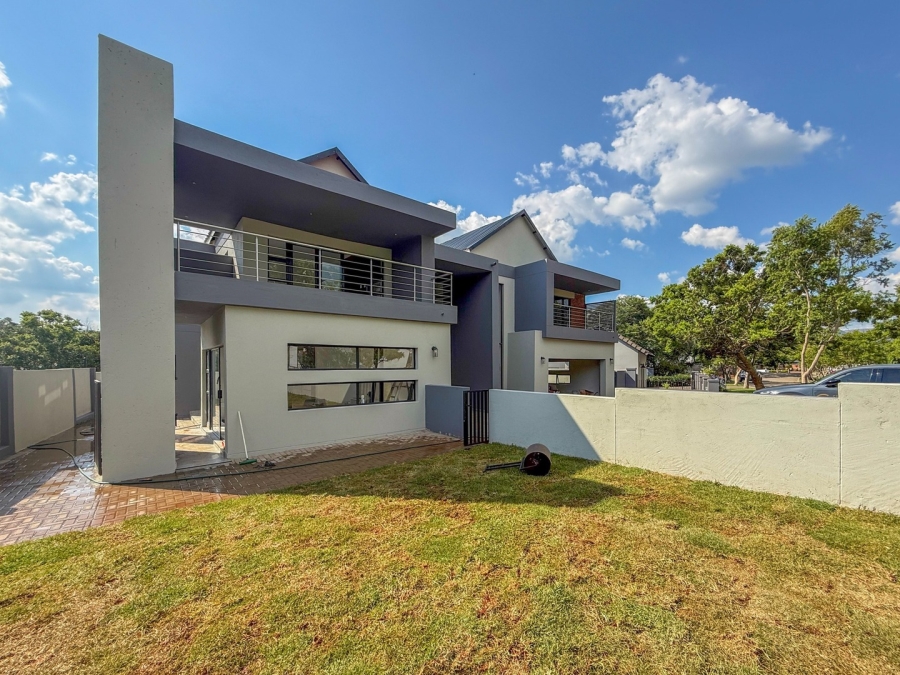 4 Bedroom Property for Sale in Landsmeer Residential Estate North West